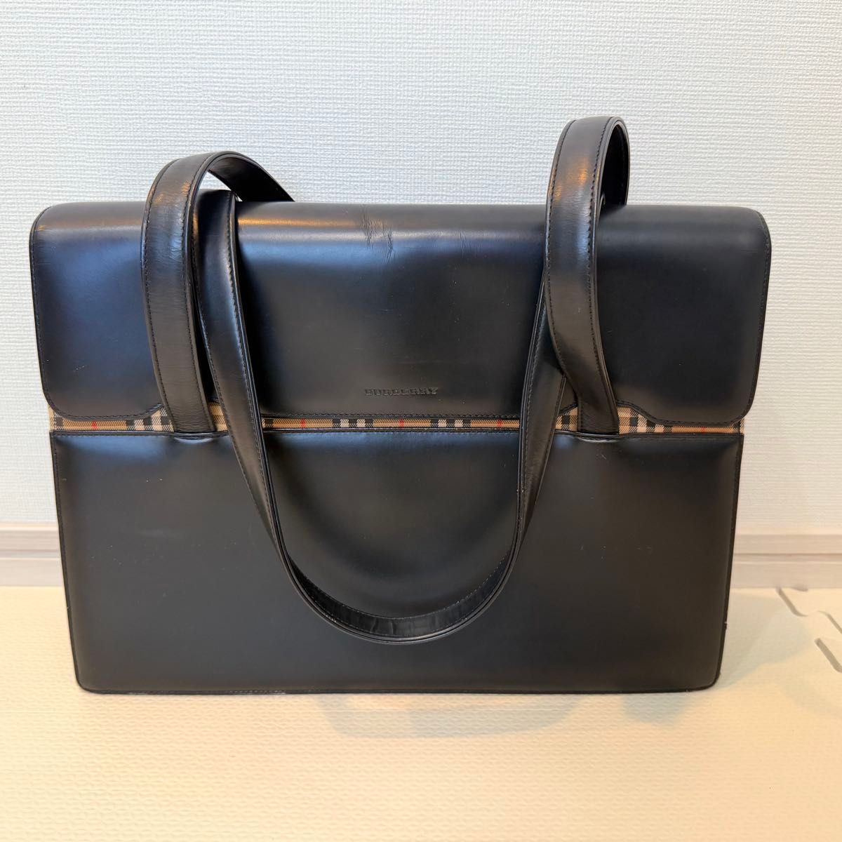 【美品】BURBERRY バーバリー ノバチェック フラップトートバッグ 黒 BURBERRY バーバリー ノバチェック フラップ ショルダーバッグ