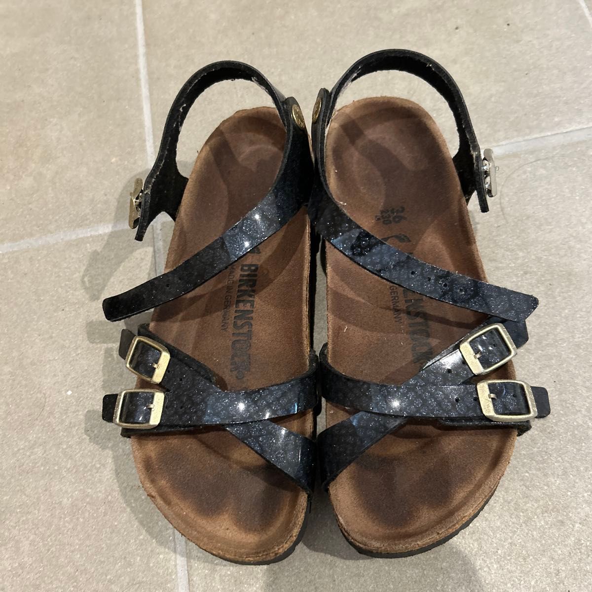 ビルケンシュトック サンダル レザー ブラック ストラップ 23cm BIRKENSTOCK ビルケンシュトック サンダル ブラック ラメ 23cm