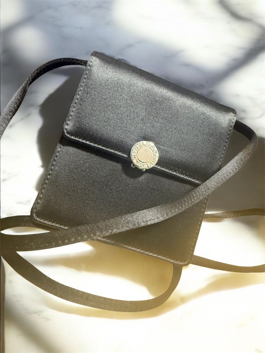 VIP【関税送料無料】希少 BVLGARI 斜め掛け ショルダーバッグ BVLGARI ミニショルダーバッグ サテン ブラック レザー|Yahoo