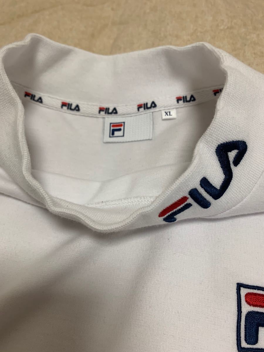 長袖　ハイネック  フィラ  FILA