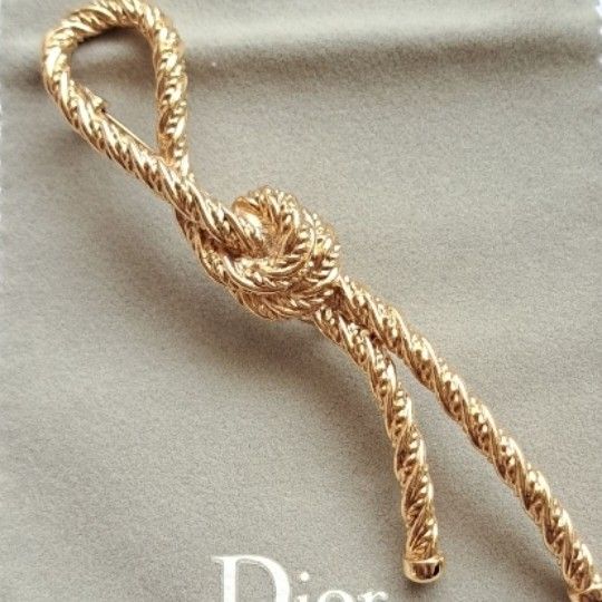 極美品✨ DIOR ディオール ブローチ コサージュ ツイスト ロープ 美品 クリスチャンディオール ブローチ リボン ロープモチーフ