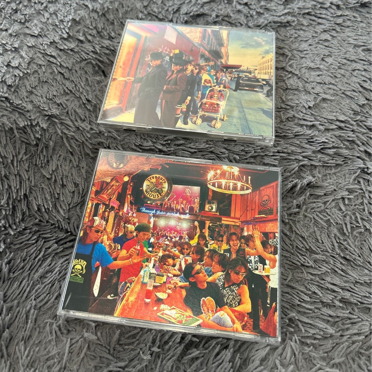 B'z 90年代会報誌やポスカ、pleasure treasureグッズ類 B'z The Best Pleasure Treasure ベスト|Yahoo!フリマ(旧
