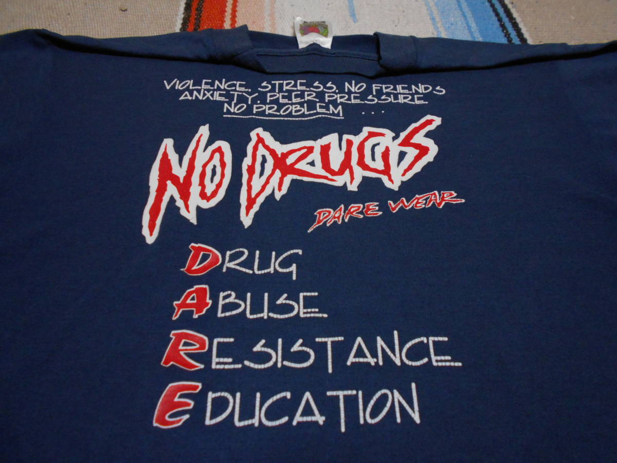 １９９０S NO DRUGS DARE WEAR DRUG ABUSE RESISTANCE EDUCATION POLICE FRUIT OF THE LOOM VINTAGE フルーツ ビンテージ薬物撲滅 FBI LAPD_画像1