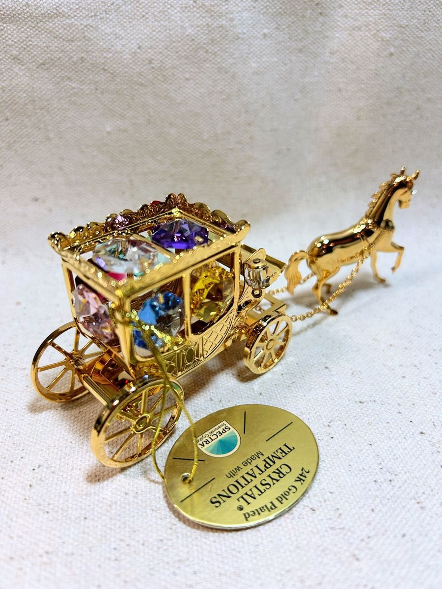 SWAROVSKI製馬車型オブジェ 金色装飾付き 新品未使用】スワロフスキー クリスタル 馬車 置物 ゴールド 箱