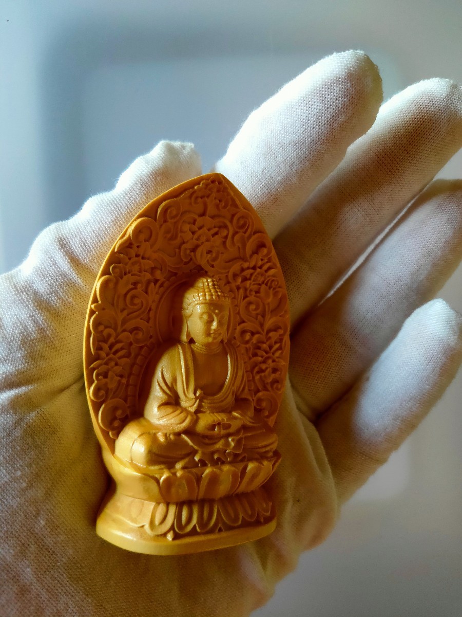 柘植（ツゲ）彫刻の阿弥陀如来像 69mm 仏教美術