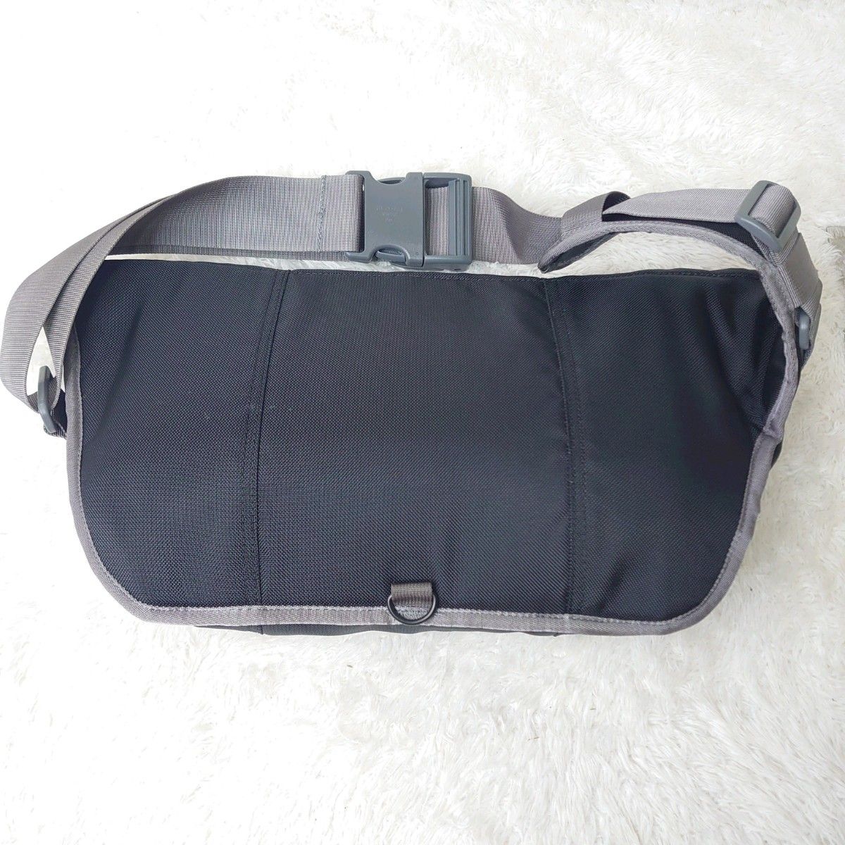 希少00s archive timbuk2 y2k メッセンジャーバッグ グレー TIMBUK2 ティンバックツー メッセンジャーバッグ ボディバッグ