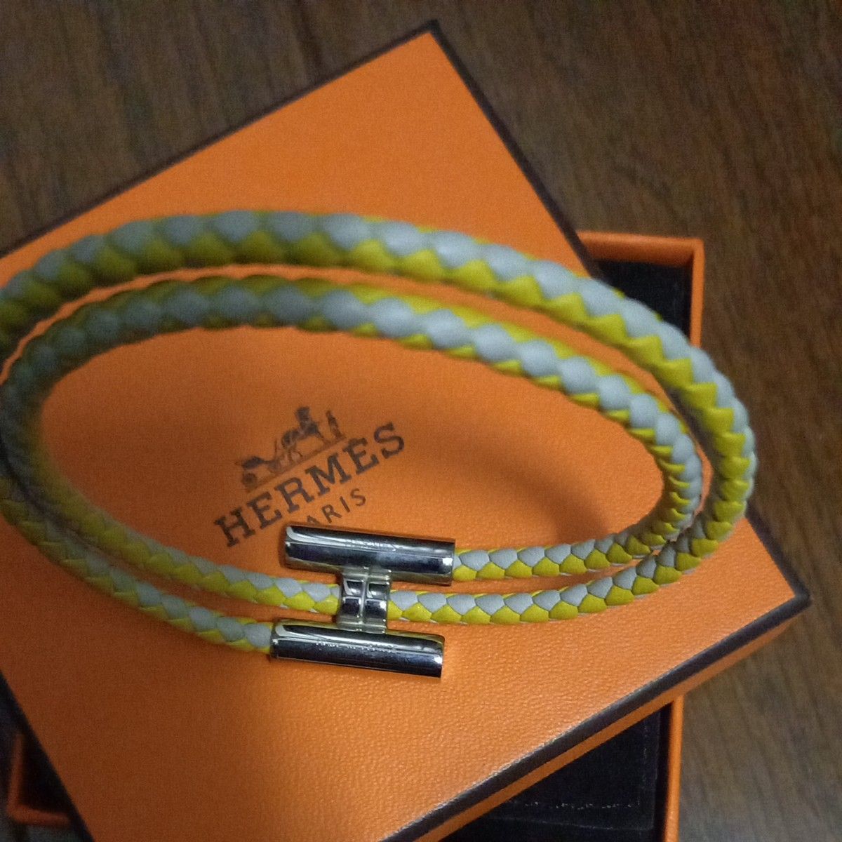 【HERMES】エルメス ブレスレットトーナメント 編み込み HERMES エルメス ブレスレット レザー 編み込み ホワイト