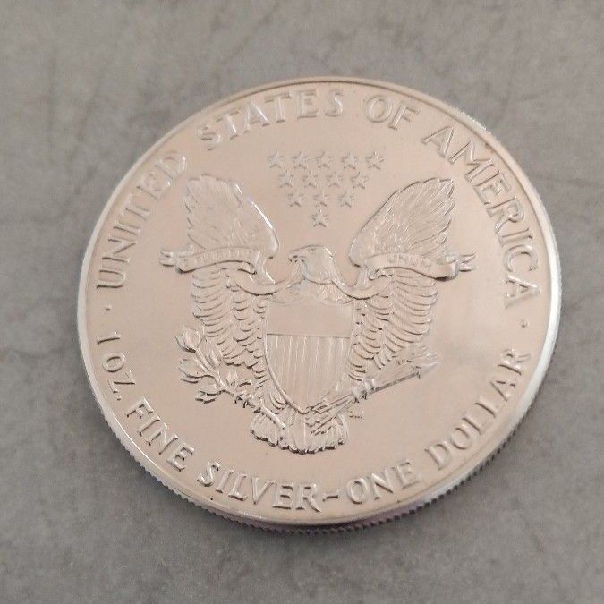 ウォーキングリバティ1オンス銀貨 イーグル銀貨ウォーキングリバティ1オンス銀貨|Yahoo!フリマ