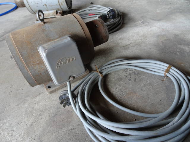 宮城大崎発☆東芝 TOSHIBA☆200V 三相 4POLES 1.9kw☆帯ベルト