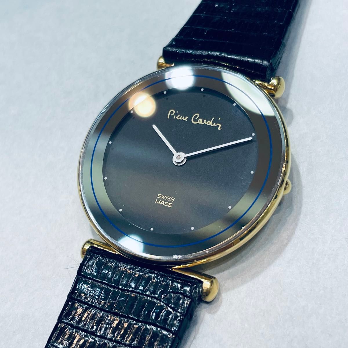 稼働 ピエールカルダン 561 PTS ラウンド QZ オパール文字盤SWISS ピエールカルダン Pierre Cardin 薄型ウォッチ スイス製