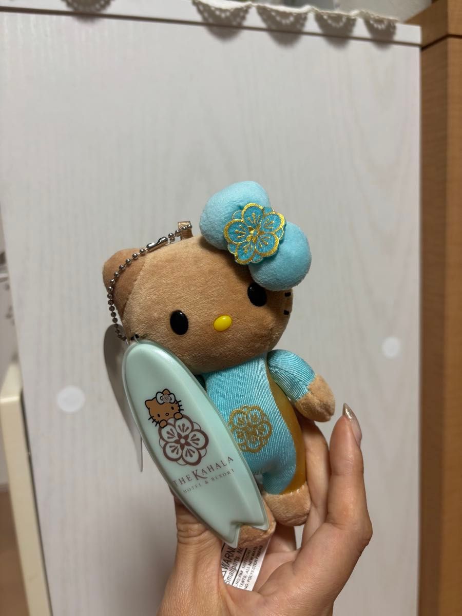 ハワイ限定★カハラホテル×ハローキティ【日焼け ぬいぐるみ キーホルダー】2 ハローキティ ぬいぐるみキーホルダー 日焼けキティー ハワイ