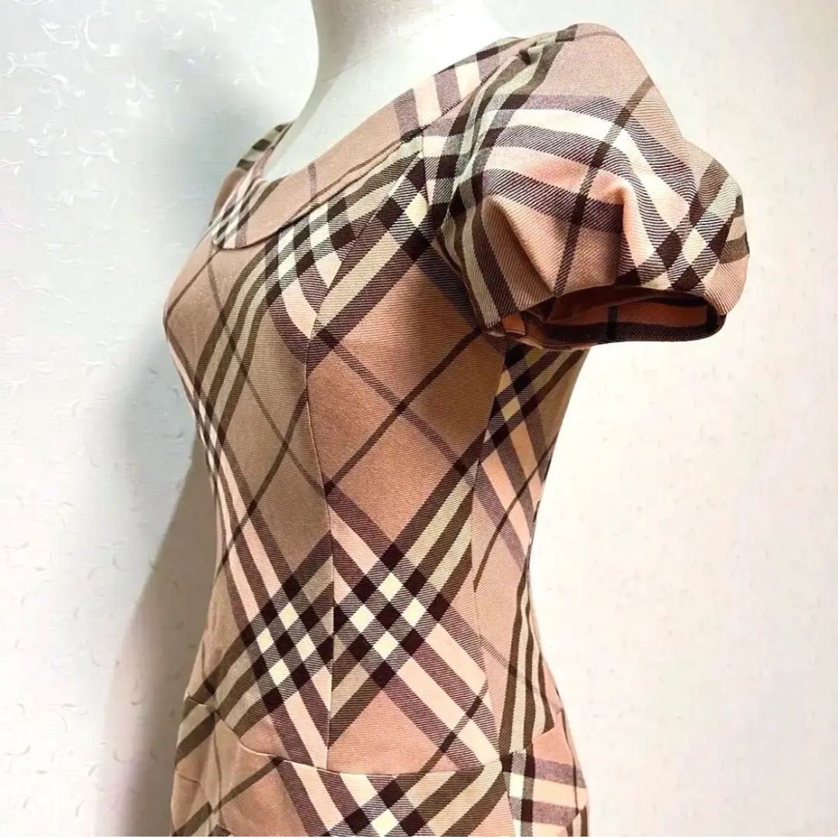 BLUE LABEL CRESTBRIDGE バーバリーチェック柄パフスリーブ