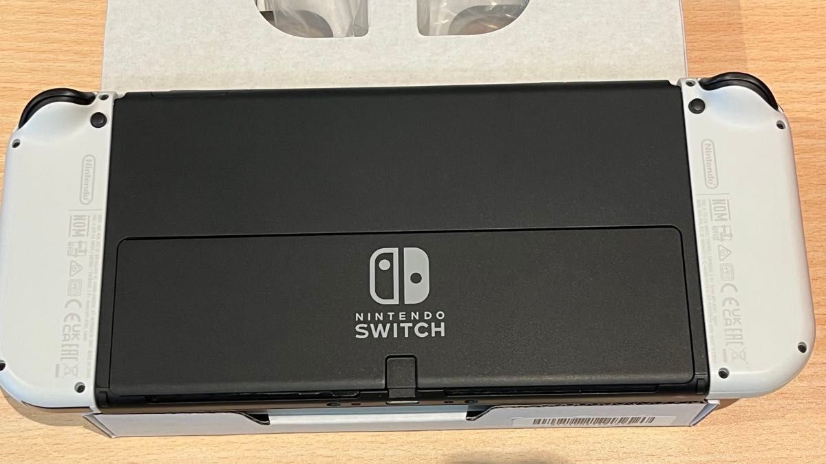 【美品➕おまけ】Switch本体有機EL JCホワイト+SDカード256GB Nintendo Switch 有機ELモデル ホワイト(付属品完備) おまけ付き