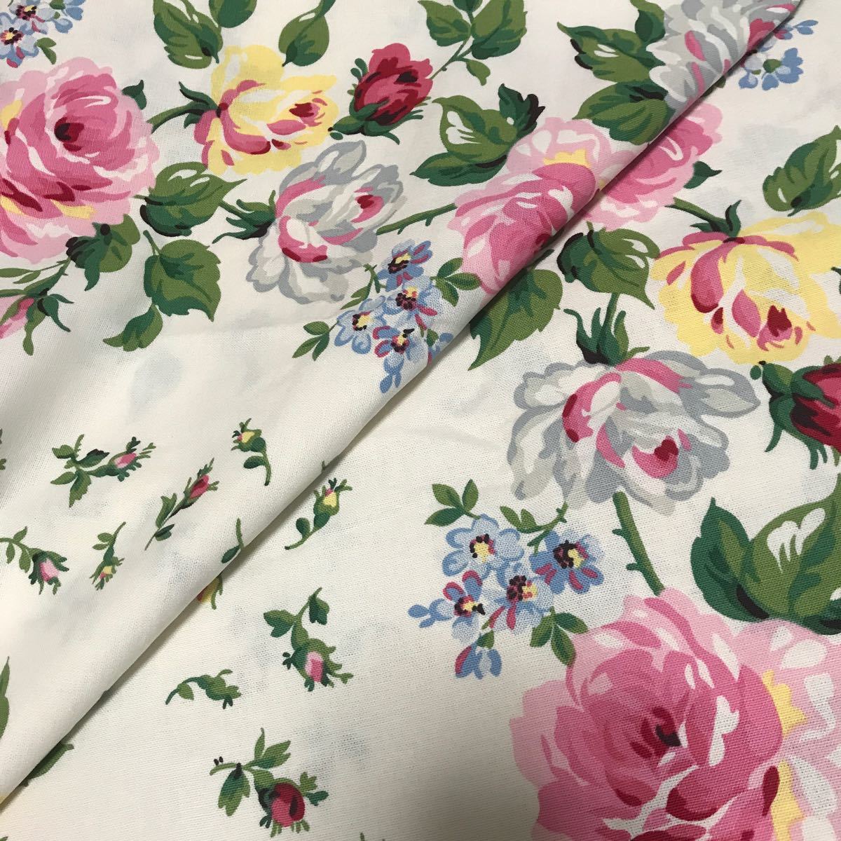 54%OFF!】 ローラアシュレイ 布 生地 着分 ハンドメイド 洋裁 薔薇 ...