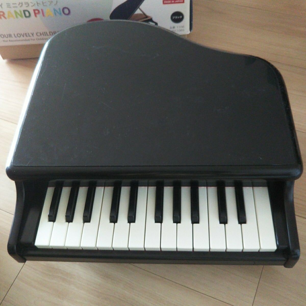 KAWAI 楽器 ミニグランドピアノ 幼児 音色がきれい インテリアにも 弾きやすい 黒色 箱入り