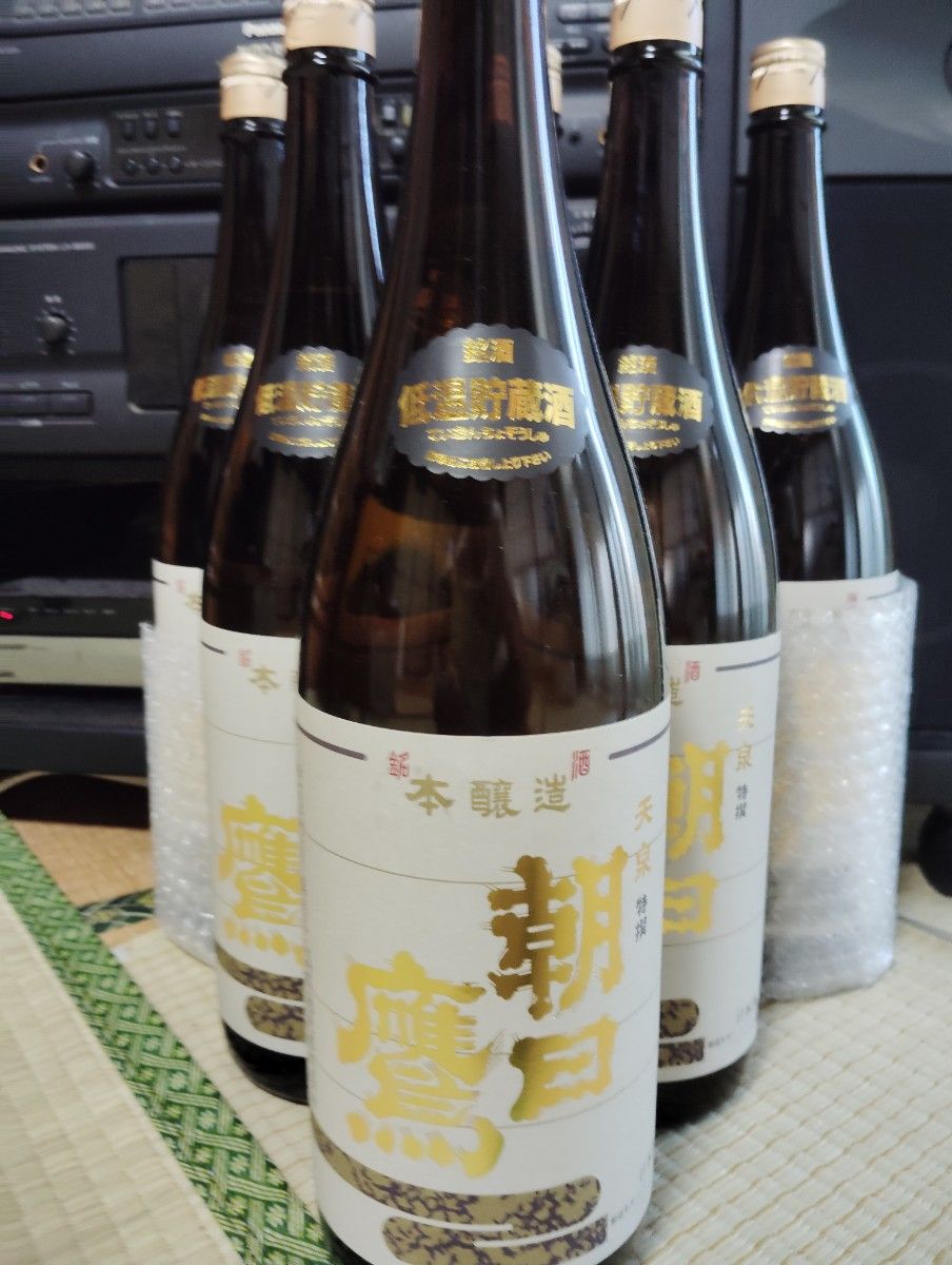 朝日鷹 ◇低温貯蔵酒 今月詰め 朝日鷹特別本醸造低温貯蔵酒6本|Yahoo!フリマ(旧PayPayフリマ)