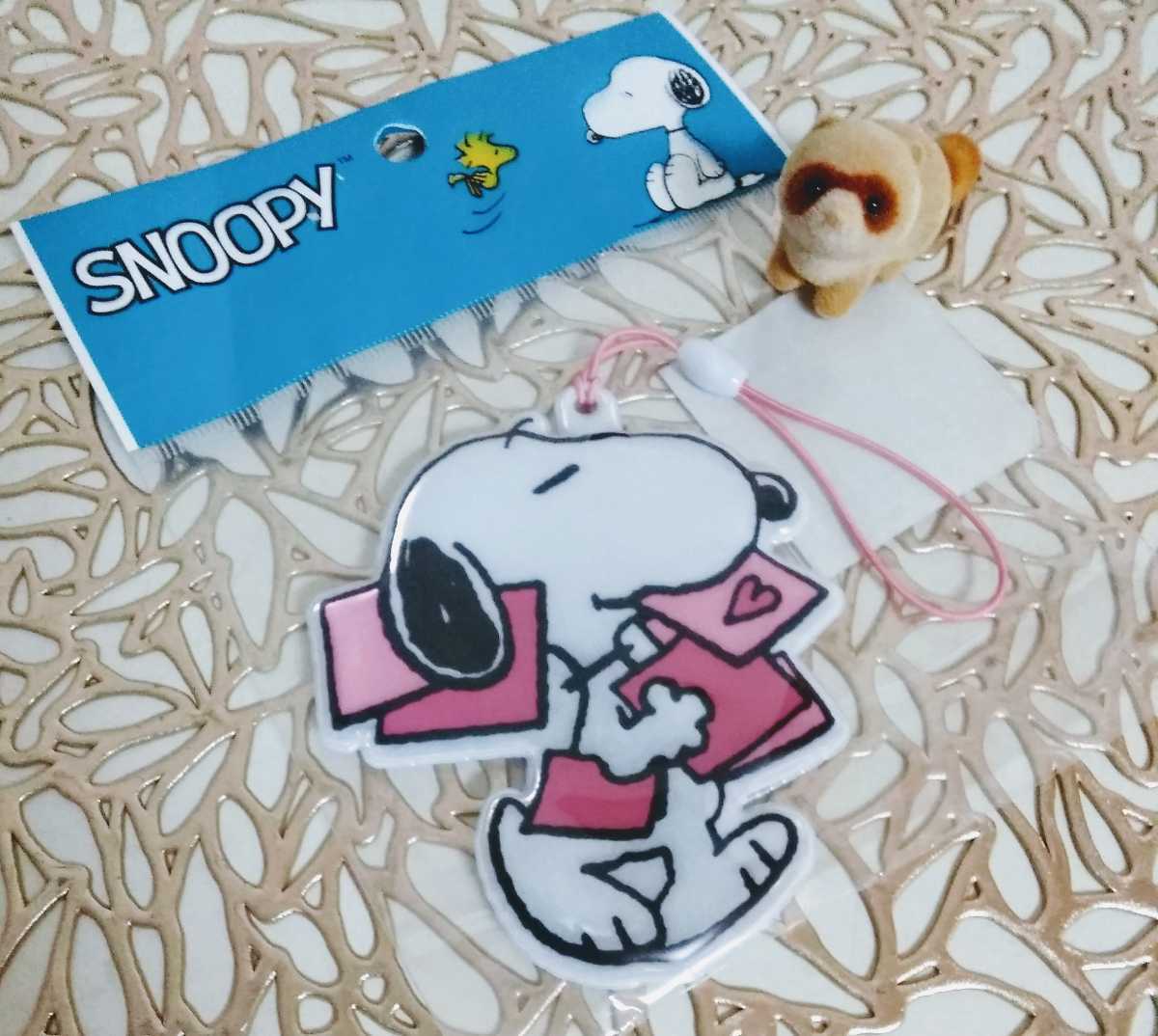 即決！ 新品 PEANUTS 可愛い スヌーピー SNOOPY ハート　ラブレター ストラップ 交通安全 キーホルダー お守り リフレクター 2018年製_画像1