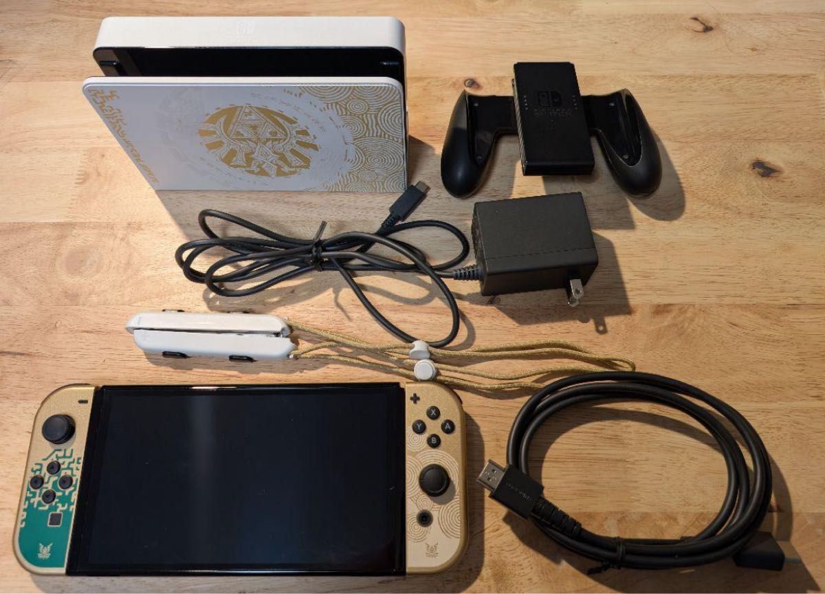 【箱あり】Nintendo Switch 本体 +付属品※早い者勝ち 早い者勝ち Nintendo Switch 有機ELモデル ゼルダの伝説