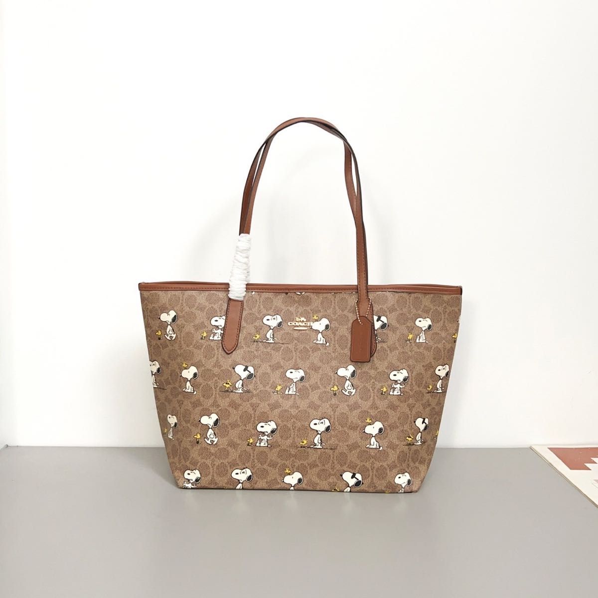 すぐ届く COACH x スヌーピー シティ トート スヌーピーパッチ COACH x スヌーピー City Tote トートバッグ コーチ 新品・未