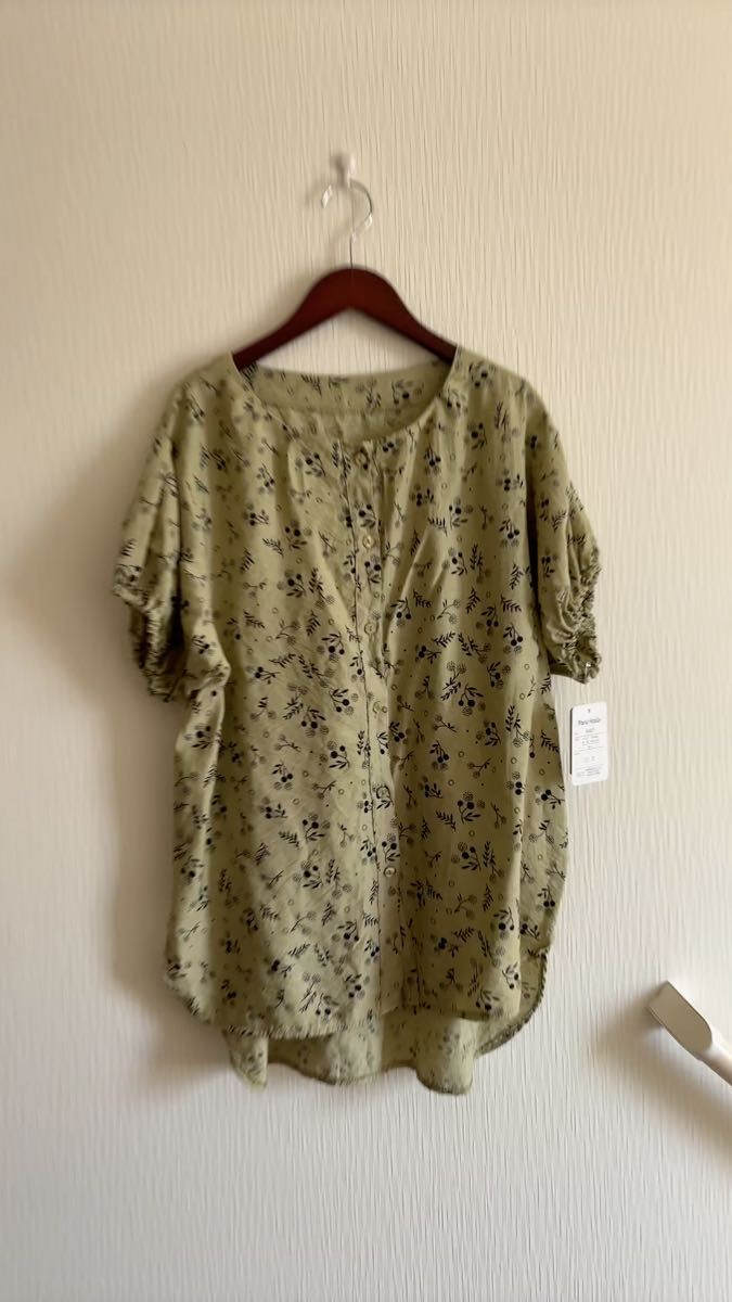 (未着用)小花柄ブラウス*ロング丈M〜L 涼しい