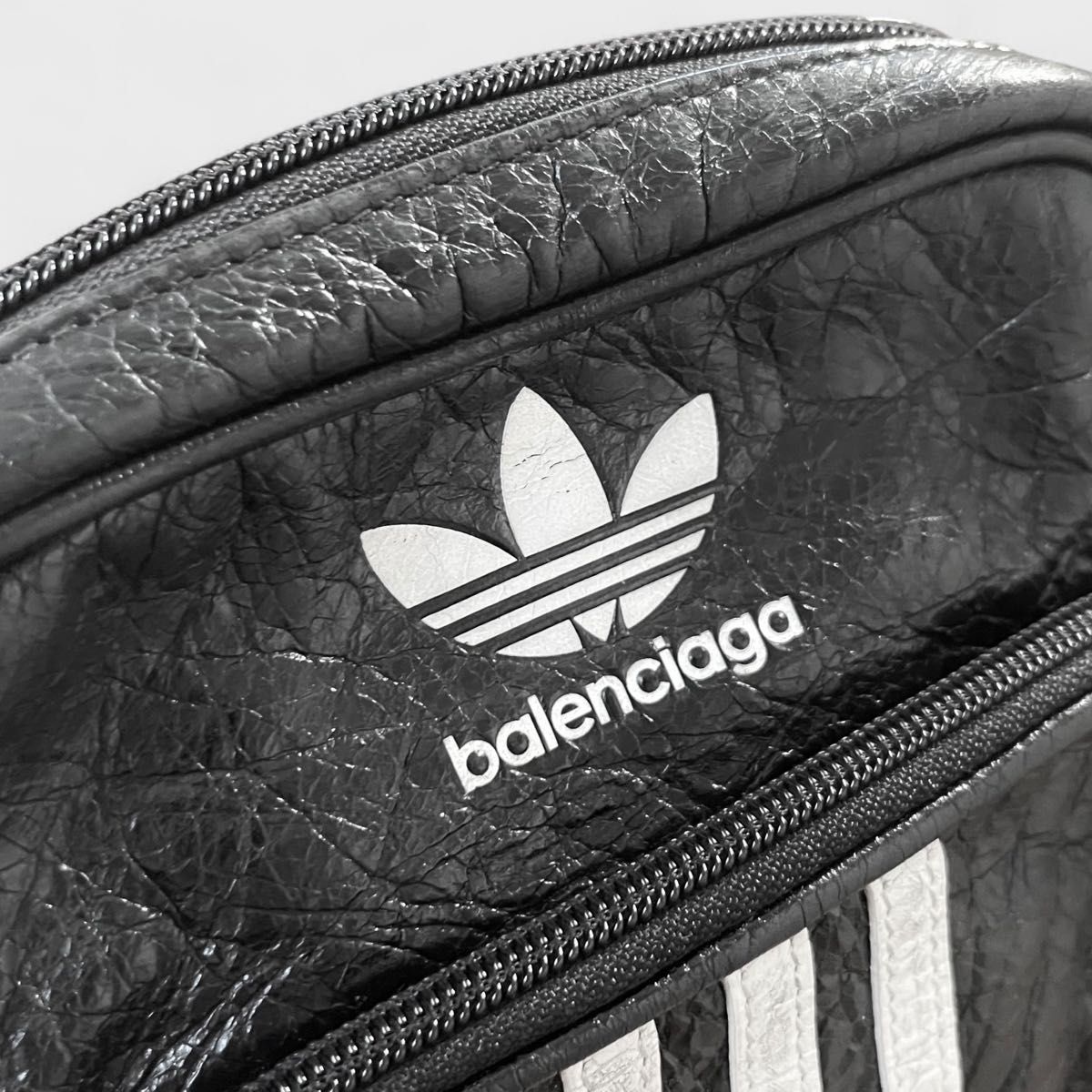 【BALENCIAGA×ADIDAS】クロスボディバック(ブラック) 美品 バレンシアガ アディダス ショルダーバッグ レザー
