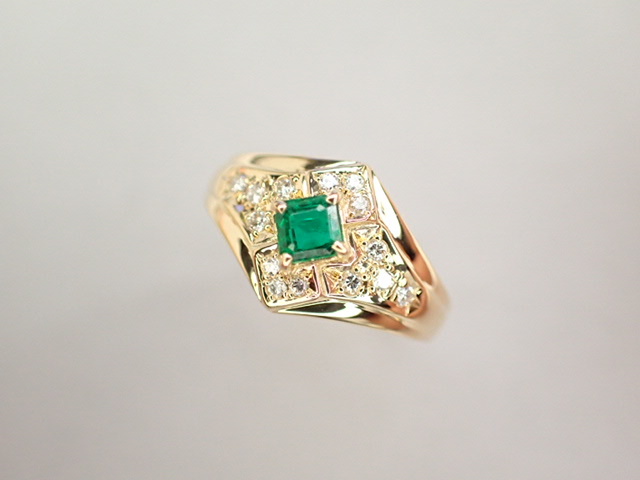 ランキングや新製品 美品 タサキ 指輪 リング デザイン ダイヤ計0.16ct エメラルド0.25ct K18 田崎真珠 指輪