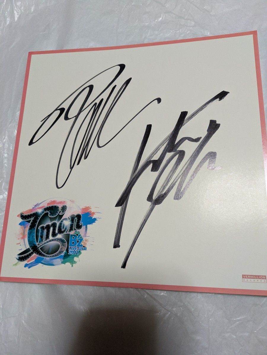 B'z LIVE-GYM 直筆サイン色紙 レア B'z サイン色紙 LIVE-GYM 2011 C'mon|Yahoo!フリマ(旧PayPay