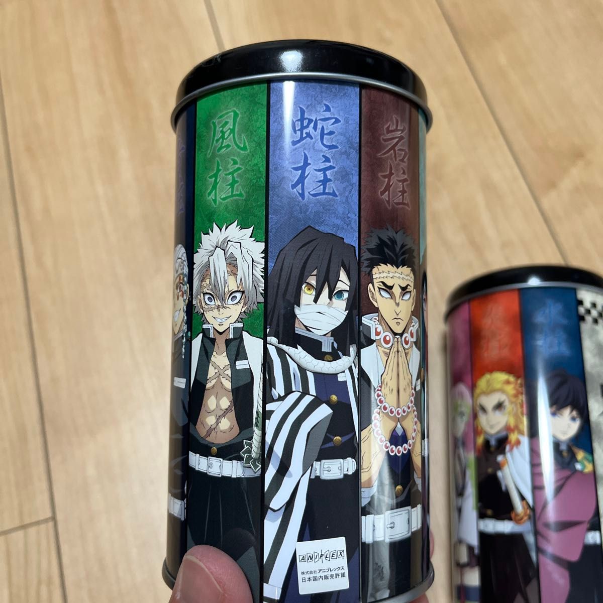 鬼滅の刃 海外限定 缶バッジ 煉獄杏寿郎 宇髄天元 甘露寺蜜璃 伊黒小芭内 胡蝶 鬼滅の刃 缶 冨岡義勇 胡蝶しのぶ 煉獄杏寿郎 甘露寺蜜璃 伊黒小