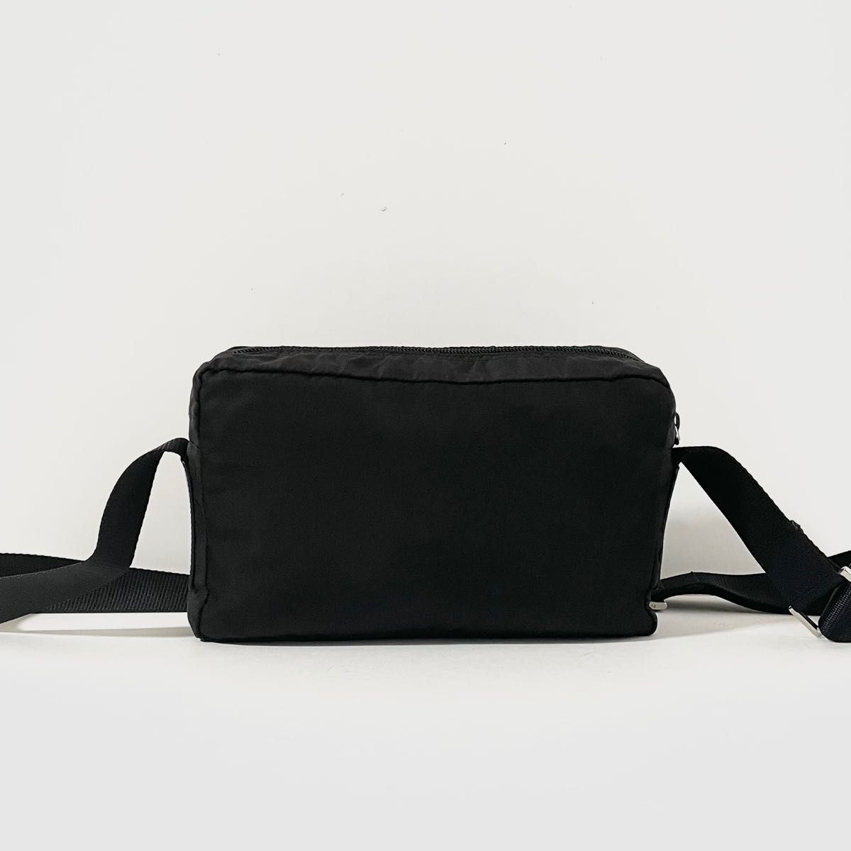 PRADA /ナイロン カメラバッグ ブラック【Aランク 保存袋付】 美品】PRADA プラダ ショルダーバッグ カメラバッグ ナイロン