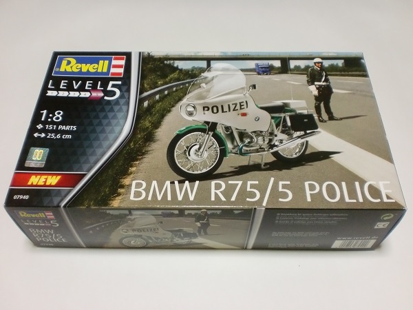 ドイツ レベル 1/8 ドイツ警察 ポリスバイク 白バイ 警察仕様 オートバイ BMW R75/5 POLICE Revell 07940_画像1