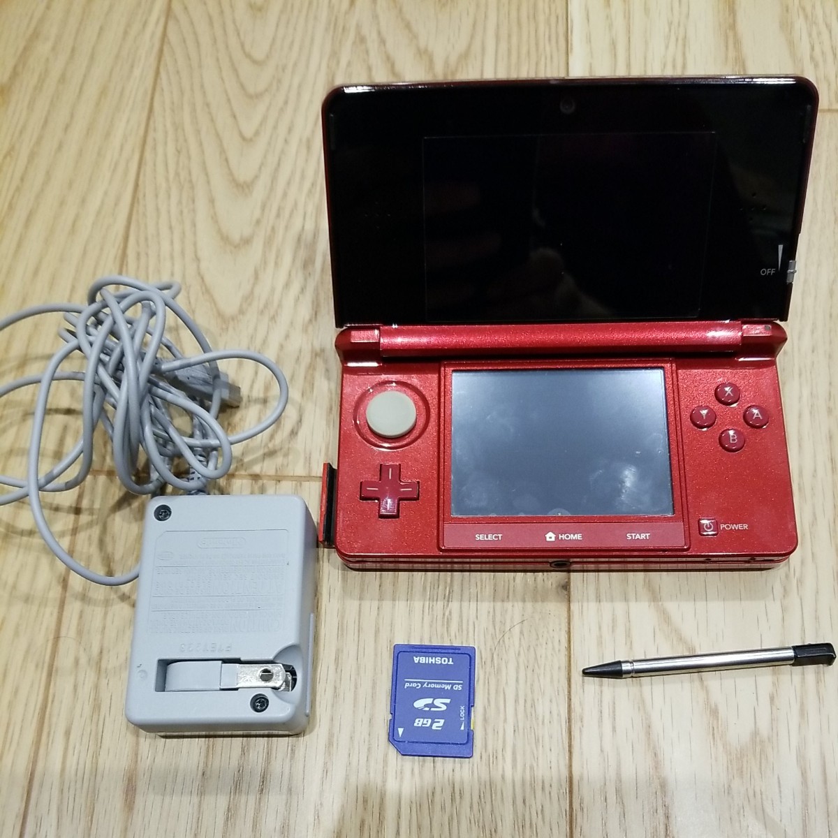 ニンテンドー3DS本体+ソフトセット 逆転裁判 NEWスーパーマリオ ニンテンドー3DS本体+ソフトセット 逆転裁判 NEWスーパーマリオ
