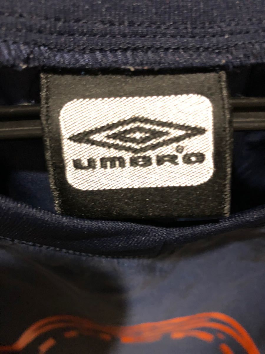 アンブロ UMBRO  ピステ　ウィンドブレーカー