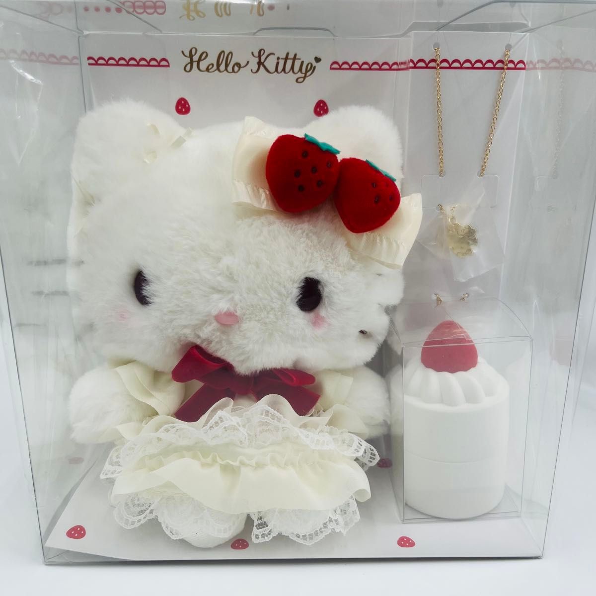 ハローキティ ショートケーキ ぬいぐるみ&ネックレスセット サンリオ サンリオ ハローキティ ぬいぐるみ&ネックレス ショートケーキ