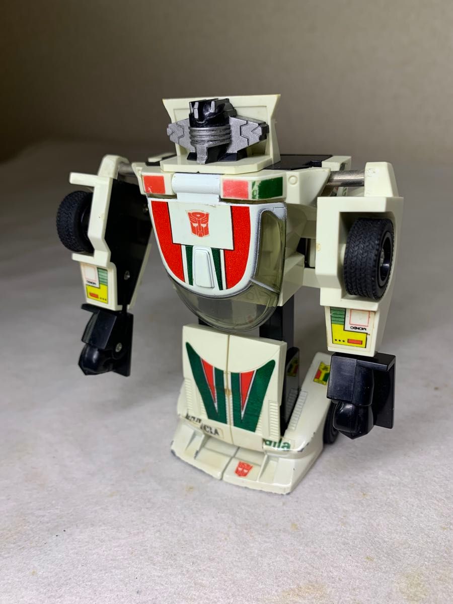 トランスフォーマーG1　タカラ　オートボット　グラップル　ジャンク Yahoo!オークション -「トランスフォーマーg1」の落札相場・落札価格