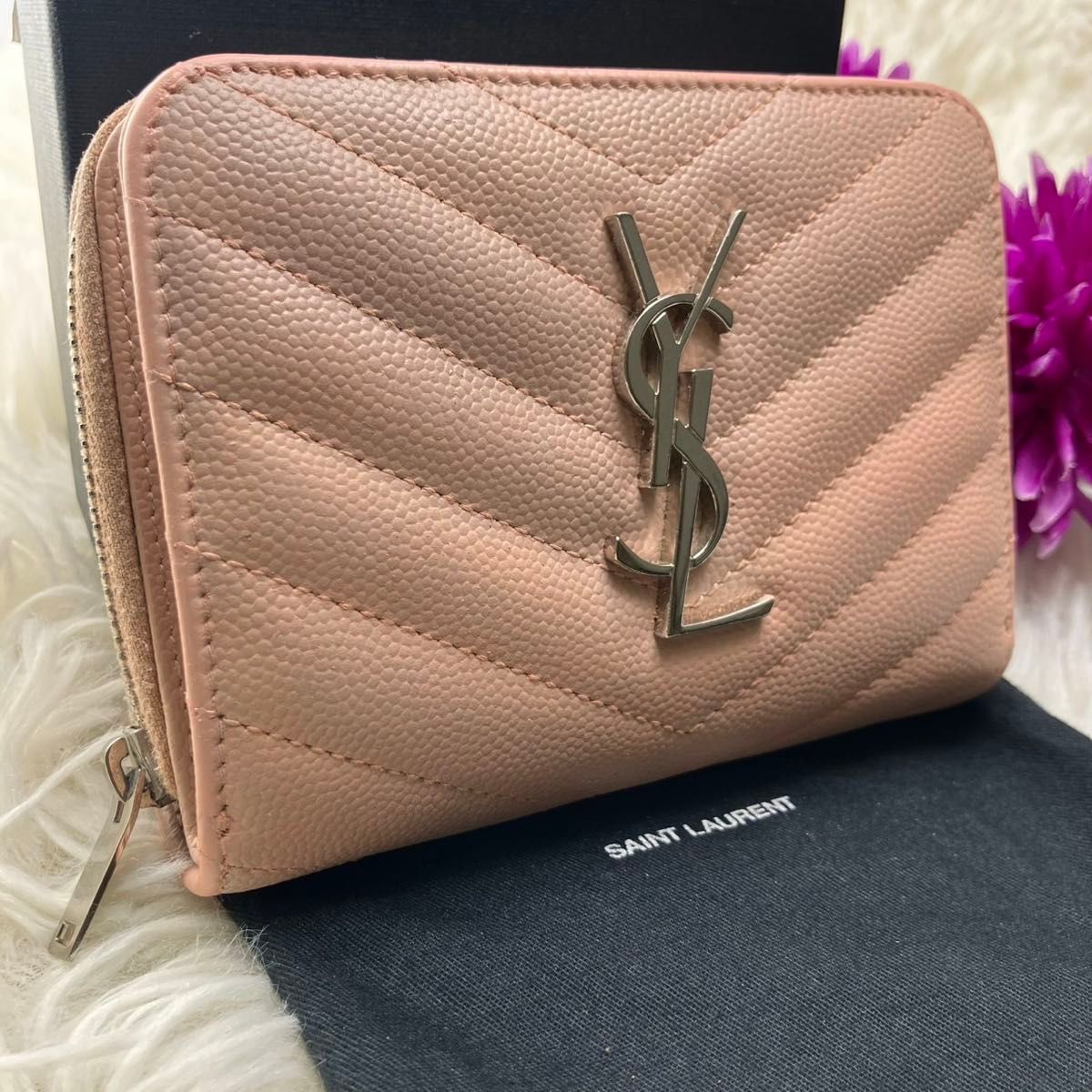 【大幅値下げ‼️早い者勝ち‼️】YSL ボルドー キャビアスキン 二つ折り財布 美品 サンローラン キャビアスキン二つ折り財布 ゴールド金具