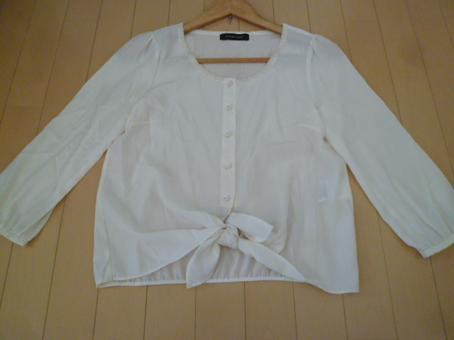 QUEENS COURT/ Queens coat 0 white pa- ruby z attaching front opening blouse shirt 2/ Vicky formal wedding front .. ribbon white 0T821