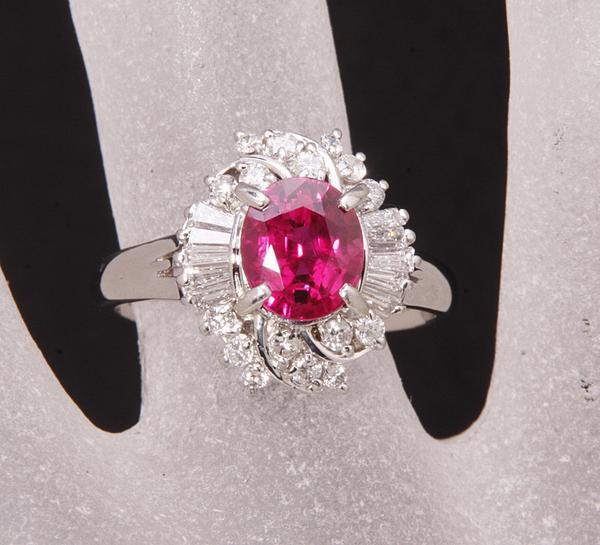 《Выставка ломбардировки》 Pt900 ★ Natural Ruby 1.97ct+Deer Design Ring ★ K-3511