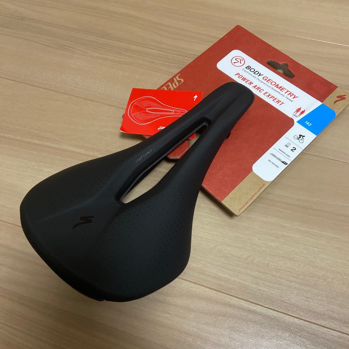 暖色系 値下げ パワーサドル POWER ARC EXPERT 143mm - パーツ