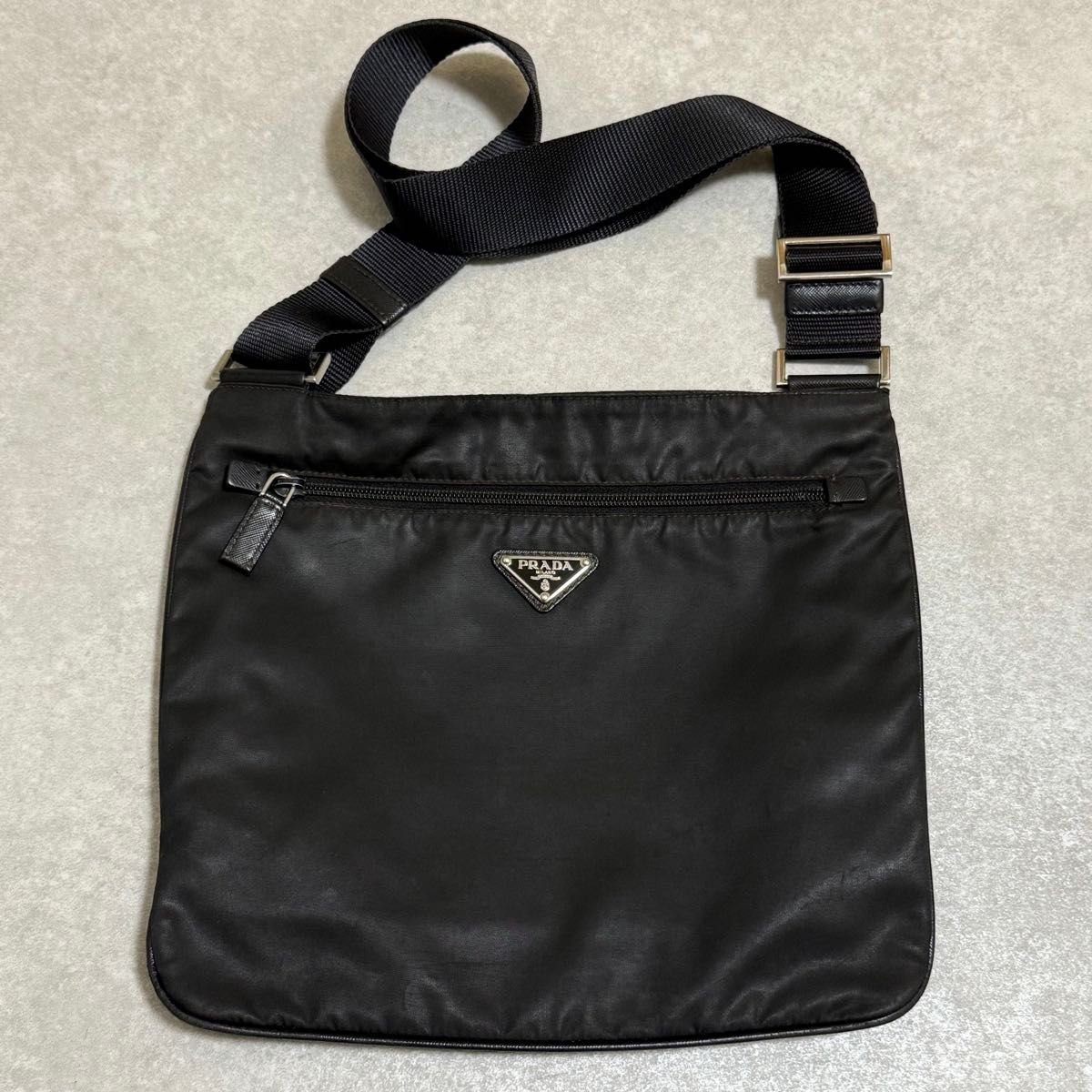 高級✨プラダ トートバッグ 三角ロゴ 肩掛け可 サフィアーノレザー ナイロン 黒 PRADA】プラダ ショルダーバッグ 三角ロゴ サフィアーノレザー