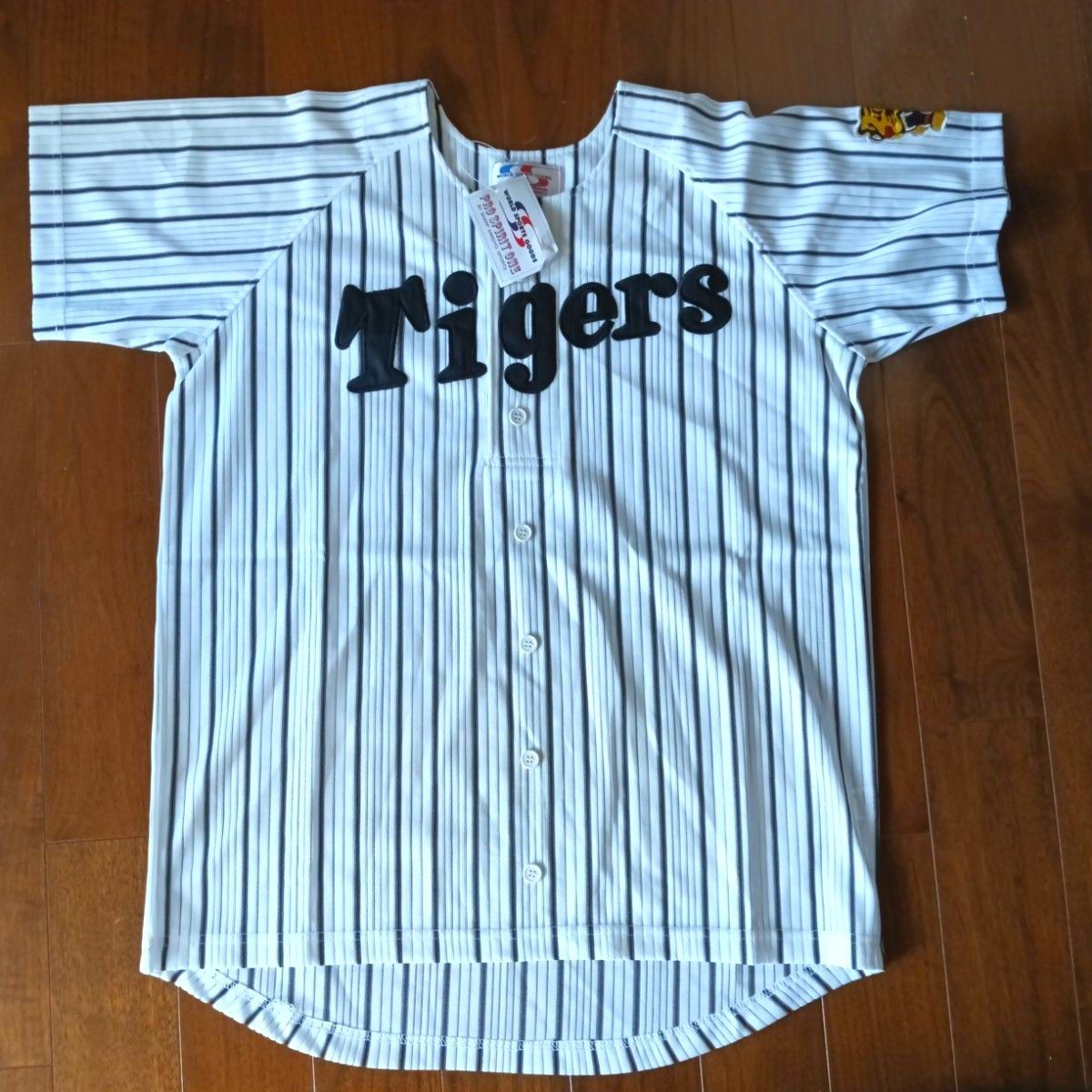 未使用 阪神タイガース シャープ メッシュ サイズL ユニフォーム 新品未使用】阪神タイガース シャープ産業 ユニフォーム Lサイズ