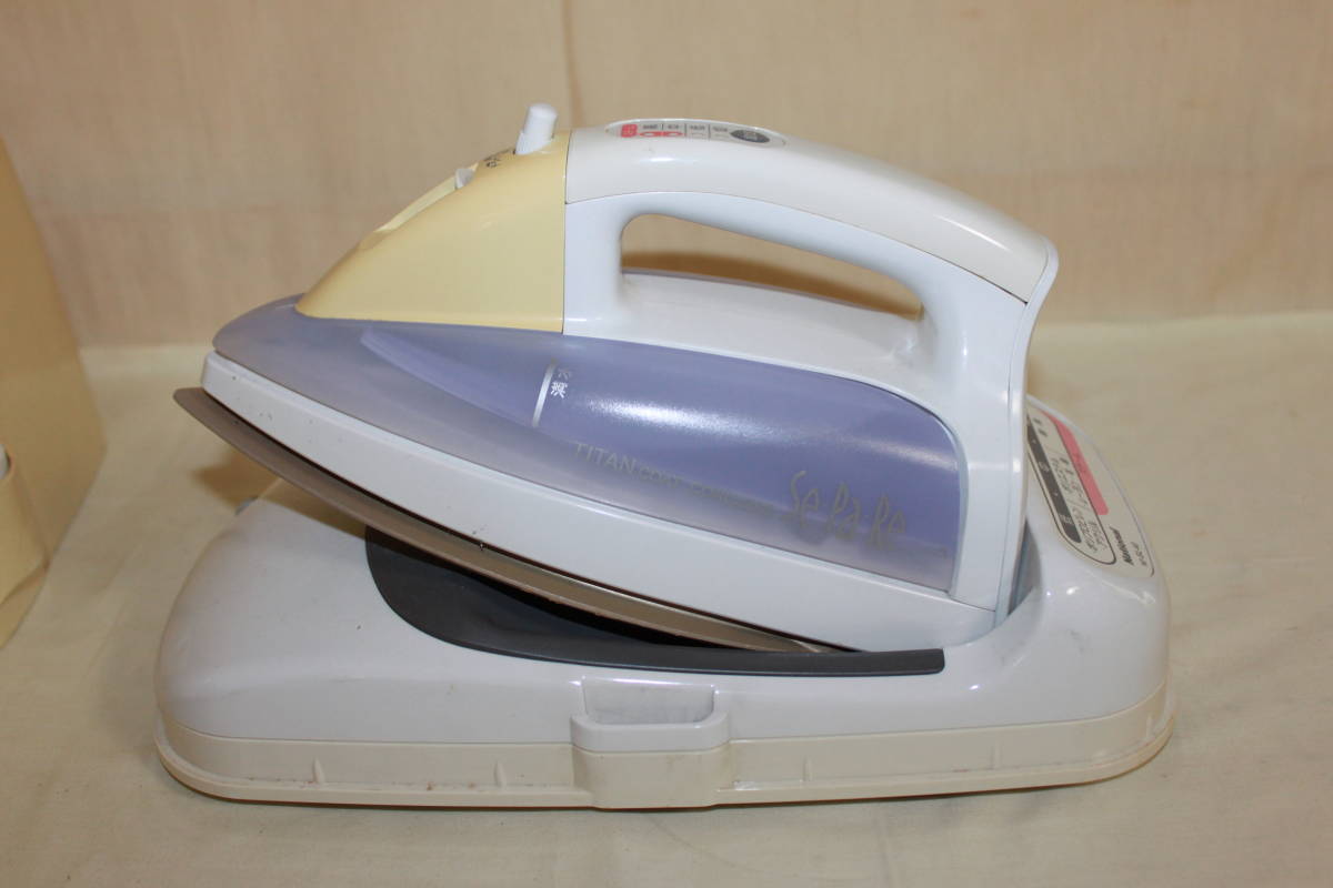 National SePaRe cordless steam iron NI-SL46 USD