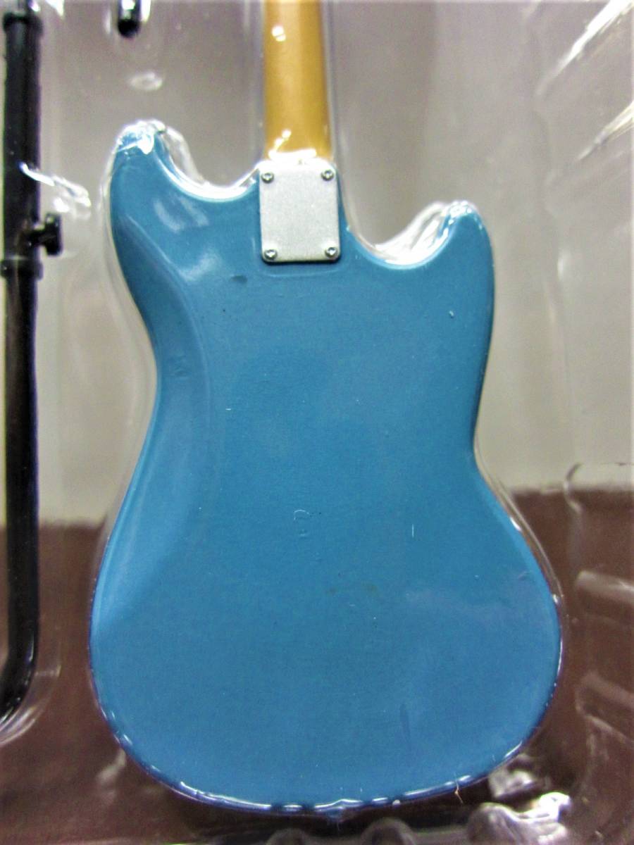  fender * guitar * collection 2* rare SP2.'69 Mustang (Left Hand) smoked blue *1/8 miniature *F-toys2008