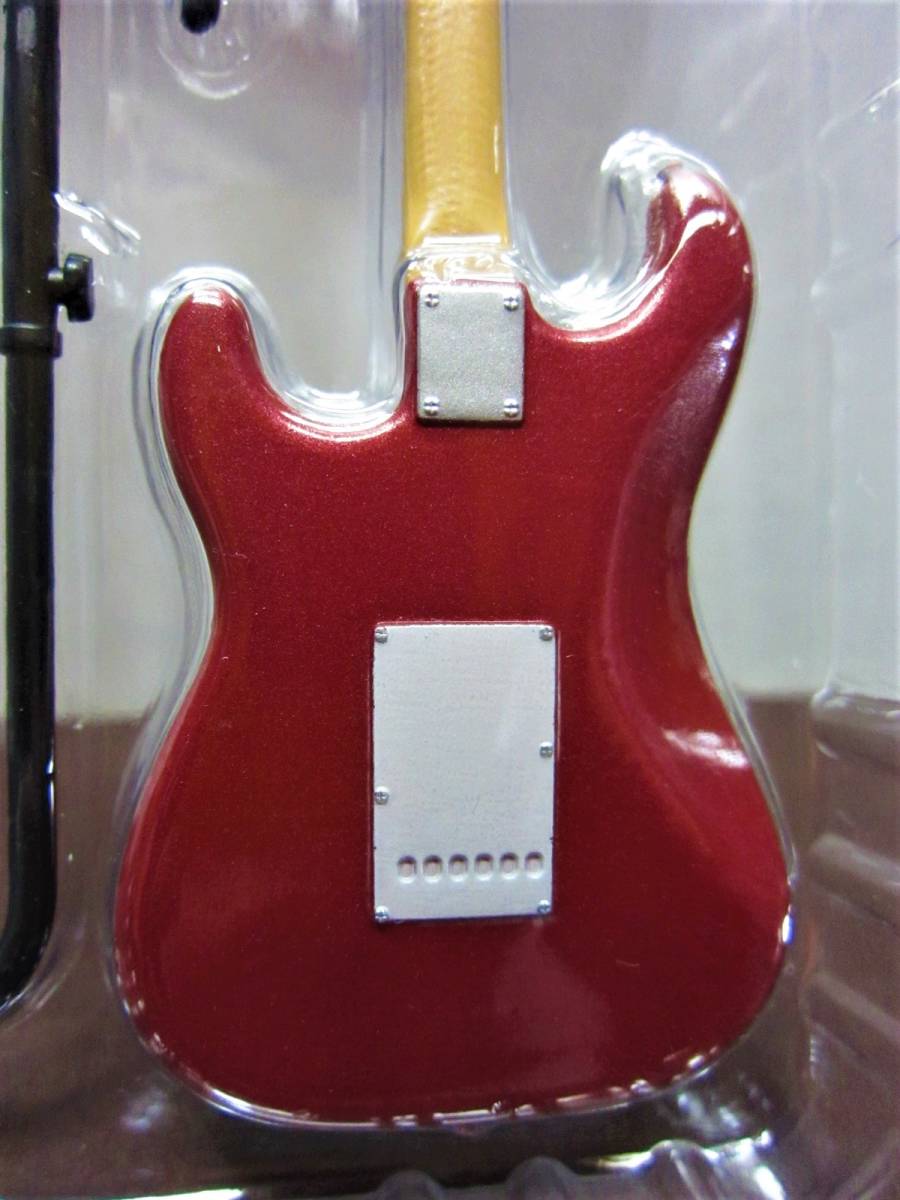  крыло * гитара * коллекция 2*4.'62 Fender Stratocaster (Candy Apple Red)*1/8 миниатюра *F-toys2008