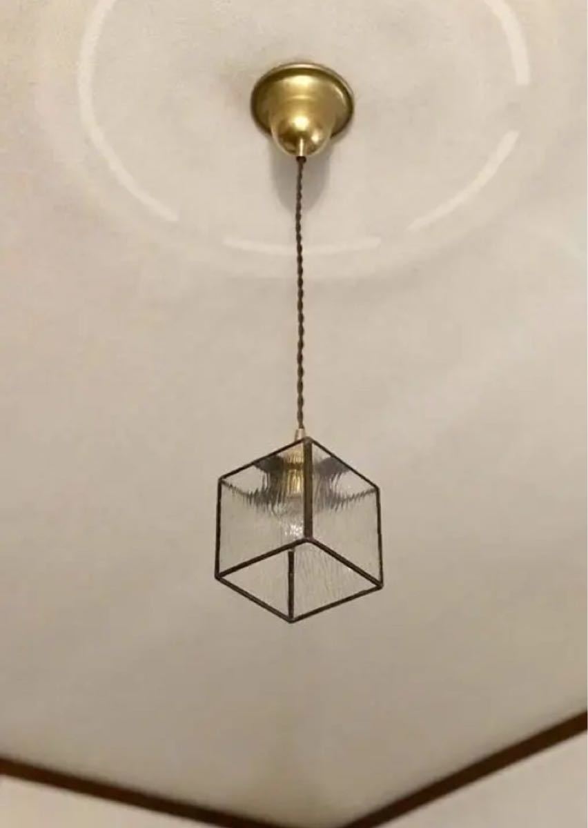 真鍮器具 手作りステンドグラス ペンダントライト 天井照明 真鍮器具 手作りステンドグラス ペンダントライト 天井照明