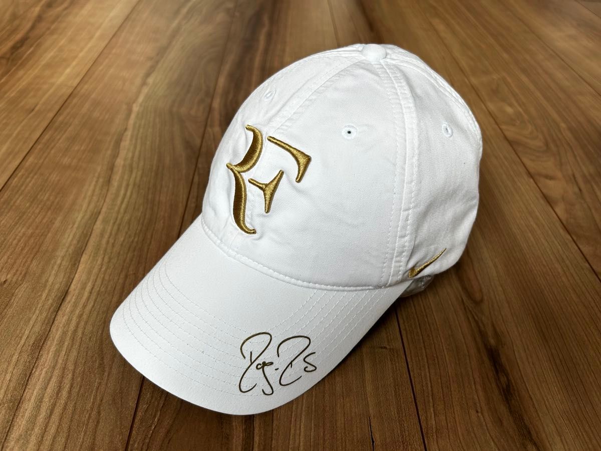 ナイキ フェデラー RF キャップ 金 ゴールド クレディ・スイス ① ナイキ フェデラー RF キャップ サインプリント入り 金 ゴールド