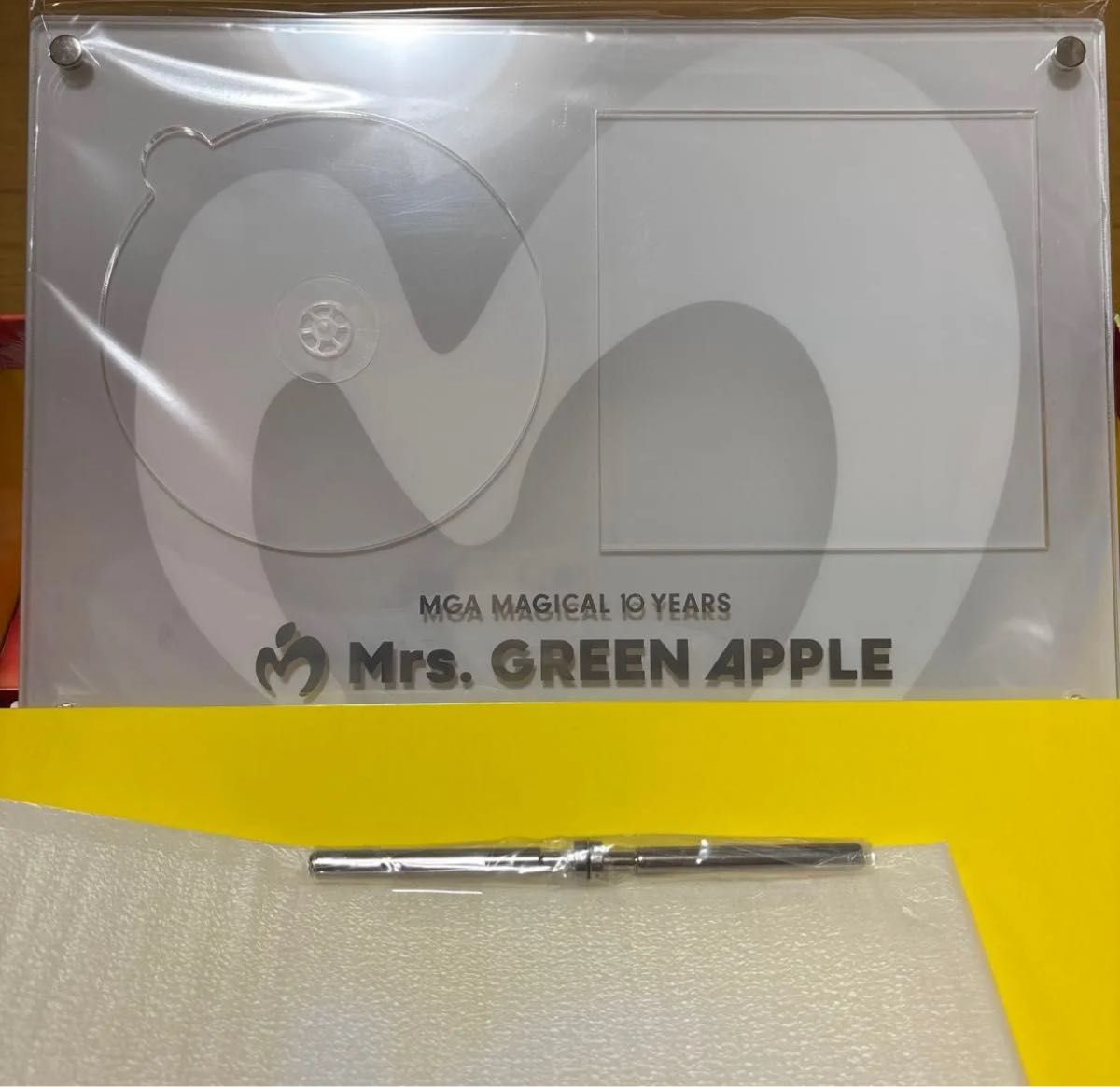 MGA 「10」CDディスプレイスタンド Mrs GREEN APPLE「10」CDディスプレイスタンド|Yahoo!フリマ