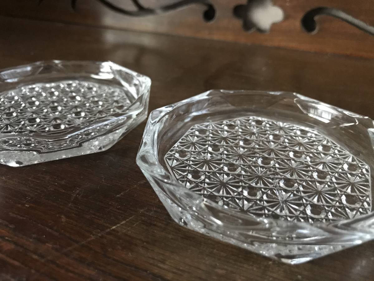 昭和レトロ食器　プレスガラス　Press glass 　おつまみ皿　コースター　ガラス　３個セット_画像8