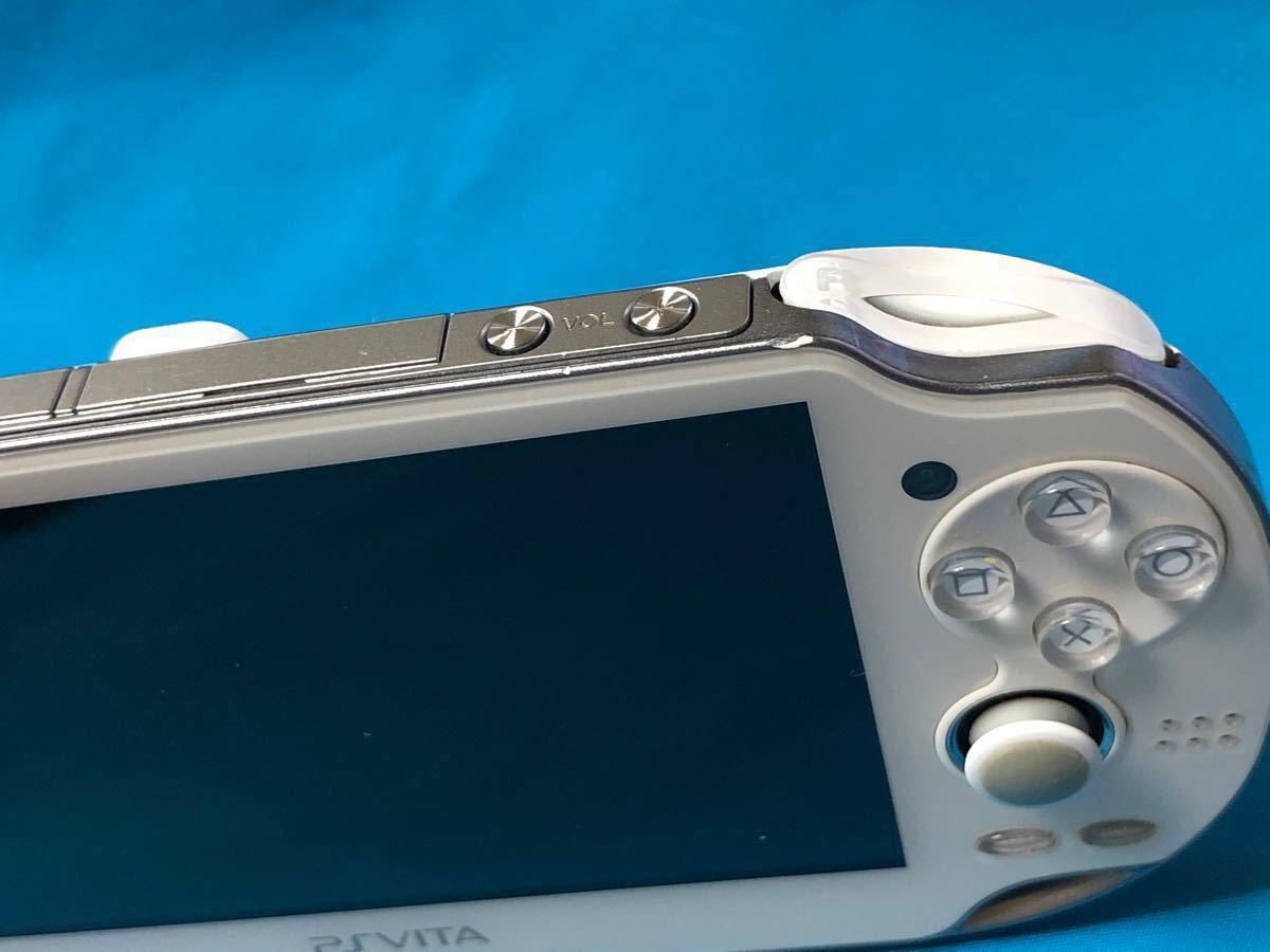 PlayStationvita ﾌﾟﾚｲｽﾃｳﾞｨｰﾀPCH1000ﾎﾜｲﾄ中古