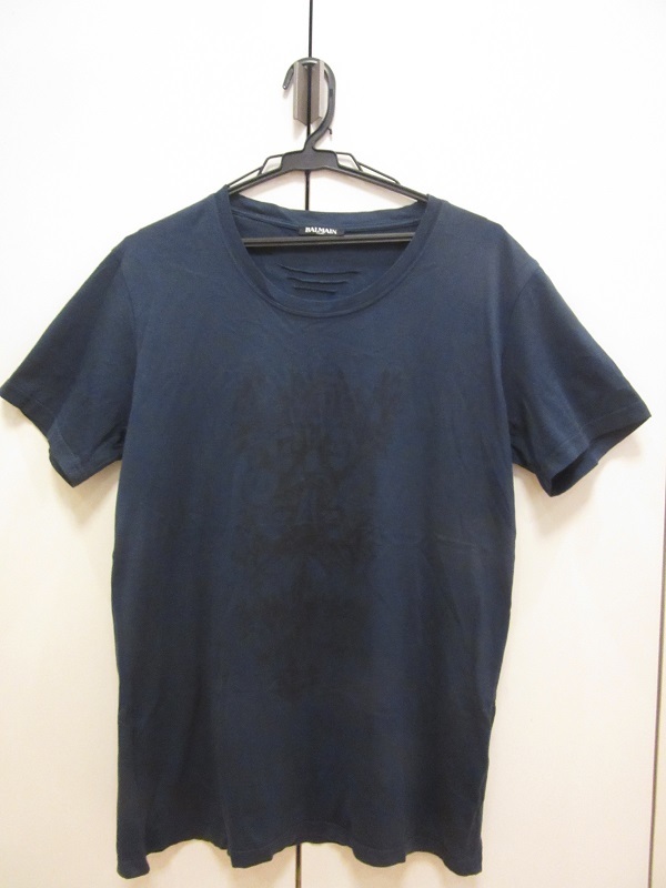 ☆BALMAINのTシャツ　Sサイズ☆未使用に近いです！