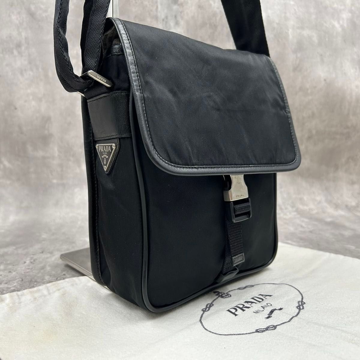 PRADA プラダ メッセンジャーバッグ ショルダーバック ナイロン三角ロゴ 黒 プラダ PRADA ショルダーバッグ 2way メッセンジャーバッグ 三角